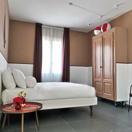 Casa Sebina - Your Design Home On The Lake - 3 Bathrooms 3 Bedrooms Desenzano del Garda Luaran gambar