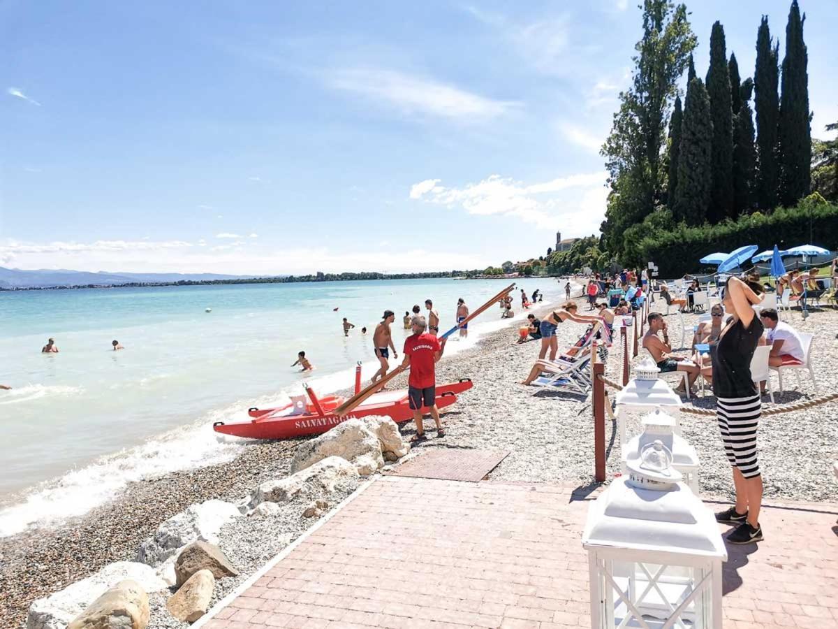 Casa Sebina - Your Design Home On The Lake - 3 Bathrooms 3 Bedrooms Desenzano del Garda Luaran gambar